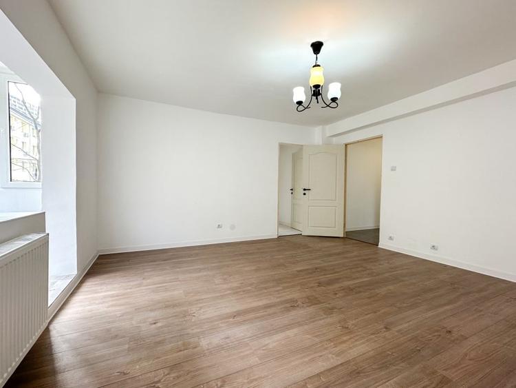 Lângă parc, renovat complet, gata să devină al tău. Totul nou! - 5