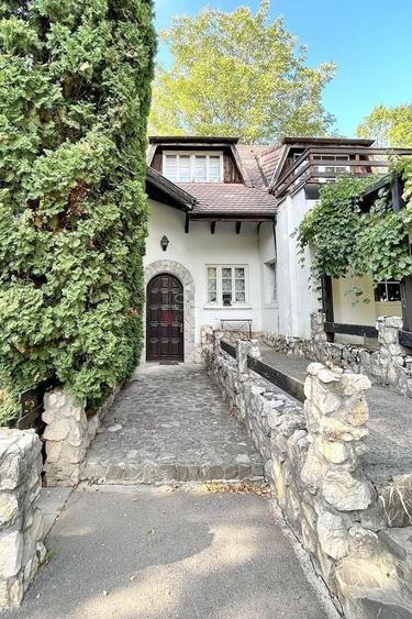 Casă spațioasă cu 2 corpuri și teren generos – zona Bunloc - 1