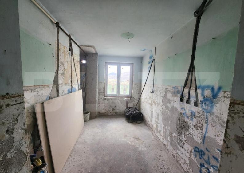 Apartament de vanzare - Semifinisat - Zona Centrala - 9