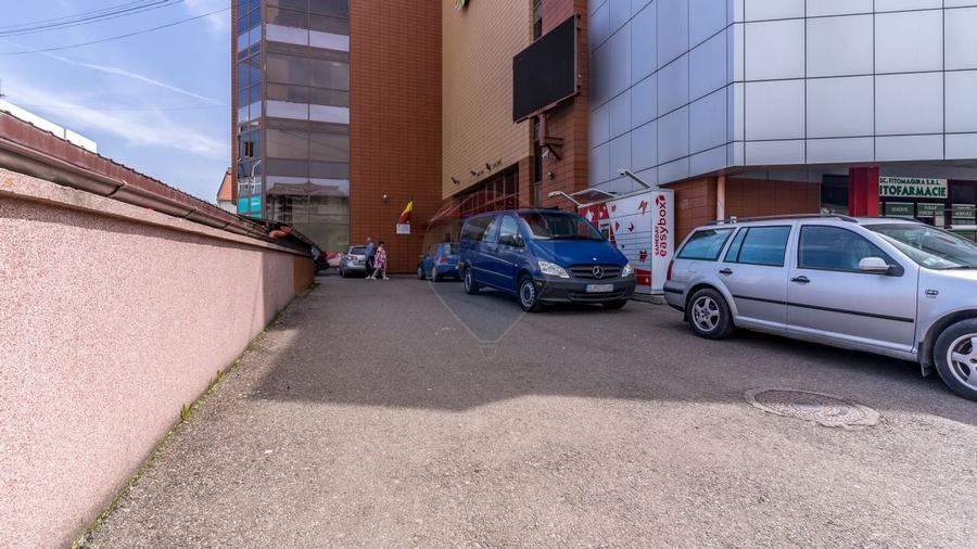 Spatiu comercial de vanzare pe strada Simion Oros Zalau - 21