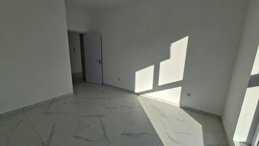 Apartament 2 Camere metrou 15 minute N Teclu pret de nerefuzat - 4