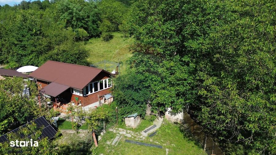 Casă cu 4 camere cu Teren 3765 Mp în Mihăești