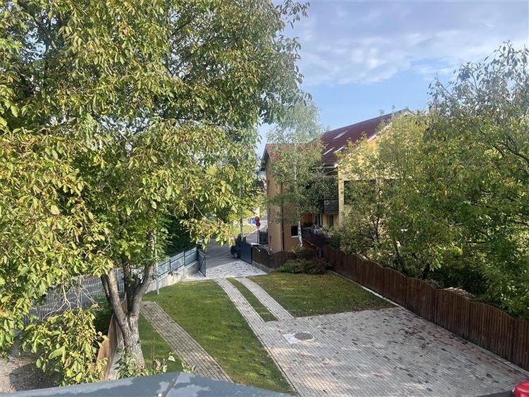 Inchiriere casa la cinci minute de Big pentru clinica salon sau locuit - 6