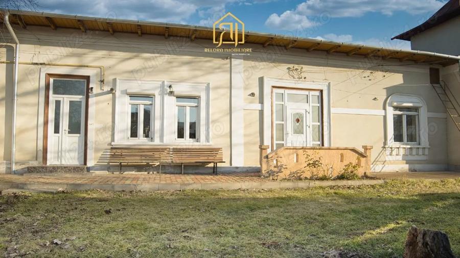 Casa de vanzare in centru Husi - 4