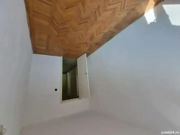 A 37 Liceul sanitar ,Apartament 3 camere confort 1 - 2