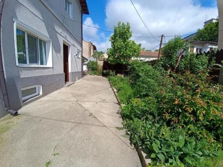 Ultracentral, spatiu comercial  D+P+1, curte generoasa, IDEAL BIROURI - 2