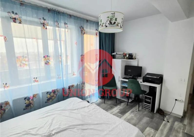 Apartament 3 Camere, Decomandat, Palazu Mare - 6