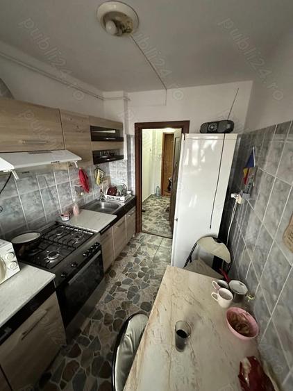 Apartament 2 camere Micro 14 -balcon mare et 6 10 -65000 EUR neg - 5