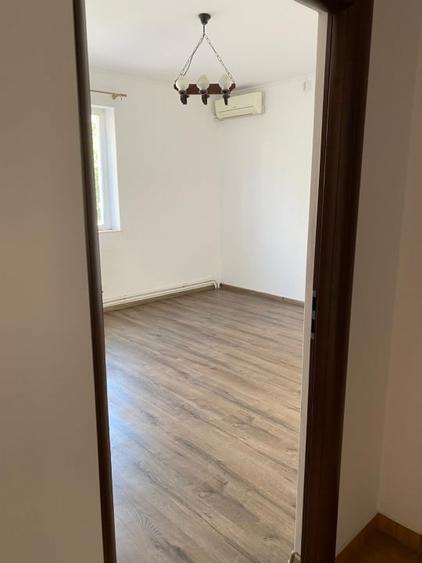 Vanzare Apartament 4 camere+posibilitate spatiu comercial la demisol - Bragadiru - 14