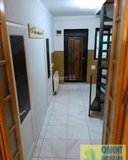 Centru, Piata Grivitei, casa 6 camere de vanzare Centru, Piata Grivitei, casa 6 camere de vanzare
