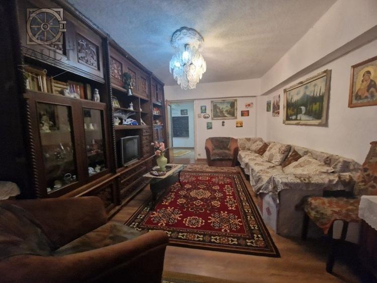 APARTAMENT 4 CAMERE-RAHOVA-BLOC REABILITAT-2 BAI-2 BALCOANE - 6