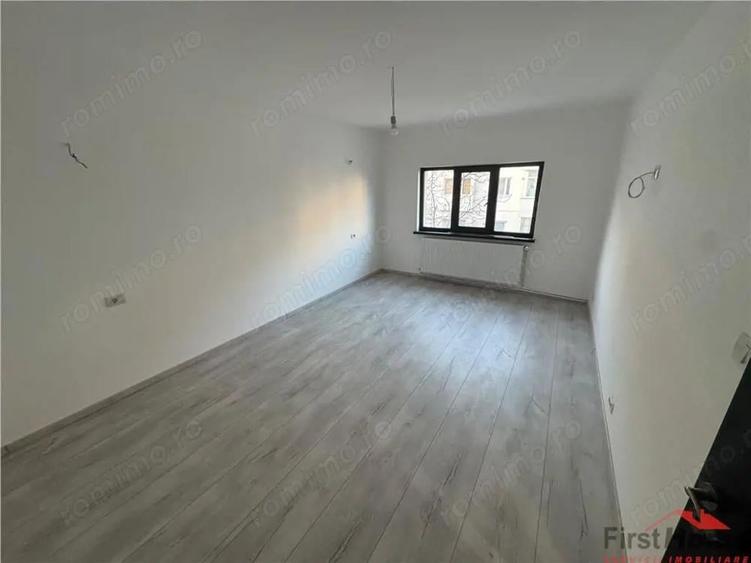 Ap 2 cam transf in 3 cam, zona Piata Moldovei, et 2 4,55 mp utili, renovat,CT - 19