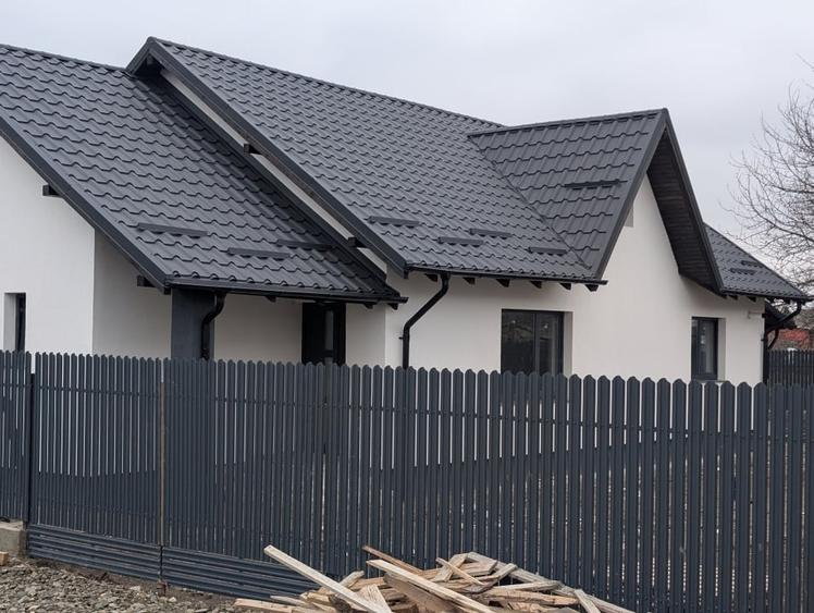 Casa Lilieci 3 dormitoare 2 bai, terasa + beci, canalizare - 1