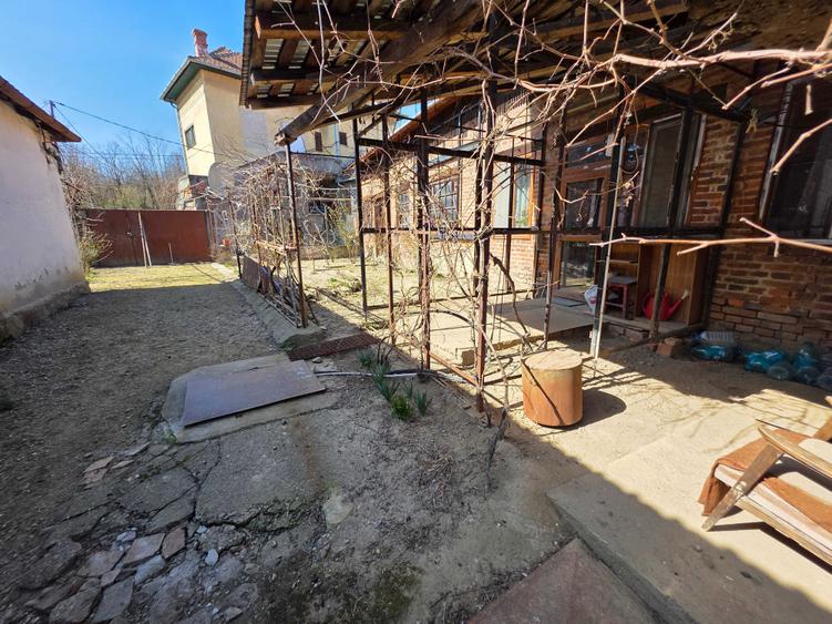 Vand Casa in Caransebes - strada Fundatura CFR - 6
