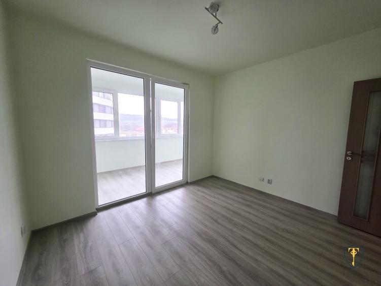 Apartament cu 3 camere de vânzare – Zona BMW, Florești - 4