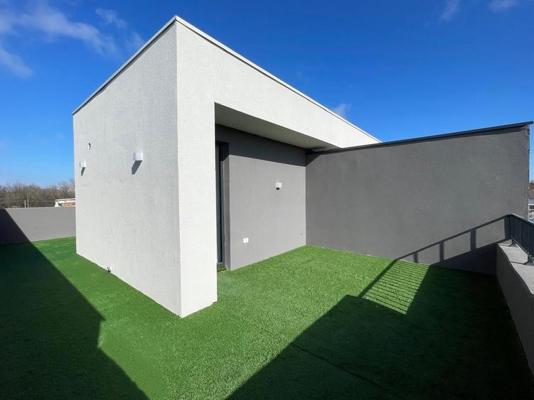 Doar sa vii cu mobila! Vila P+2+3-terasa, amenajata la cheie, parcare,TVA inclus - 47