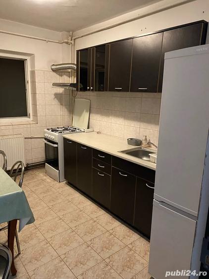 inchiriez apartament 3 camere Aparatorii Patriei - 8