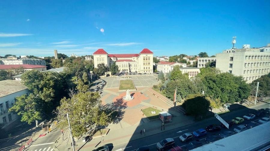 Independentei - vis-a-vis UMF, 3 camere mobilat si utilat - 14