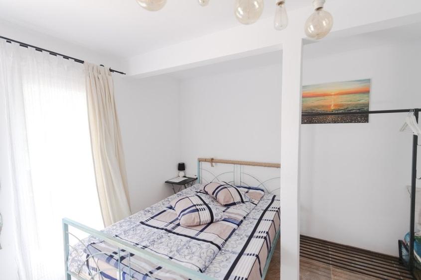 Exclusiv! Pensiune 6 camere - Vama Veche - Centru - 239.000 euro  (Cod E8) - 45