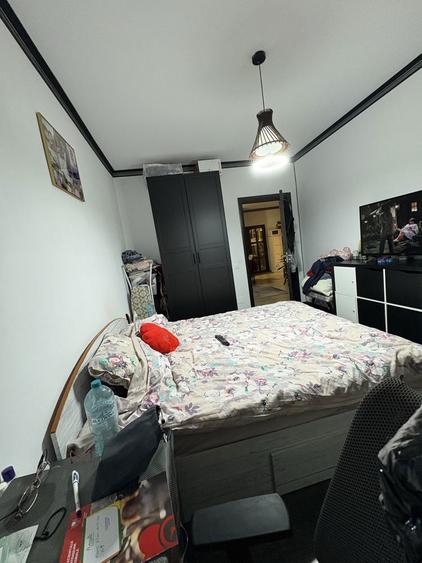 Vand/schimb casa la curte cu garsoniera - 1