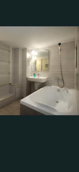 Garsoniera moderna - spatioasa- 48 mp- Centrul Istoric - 6