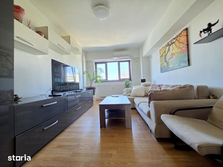 Apartament cu 4 camere decomandat în Vitan