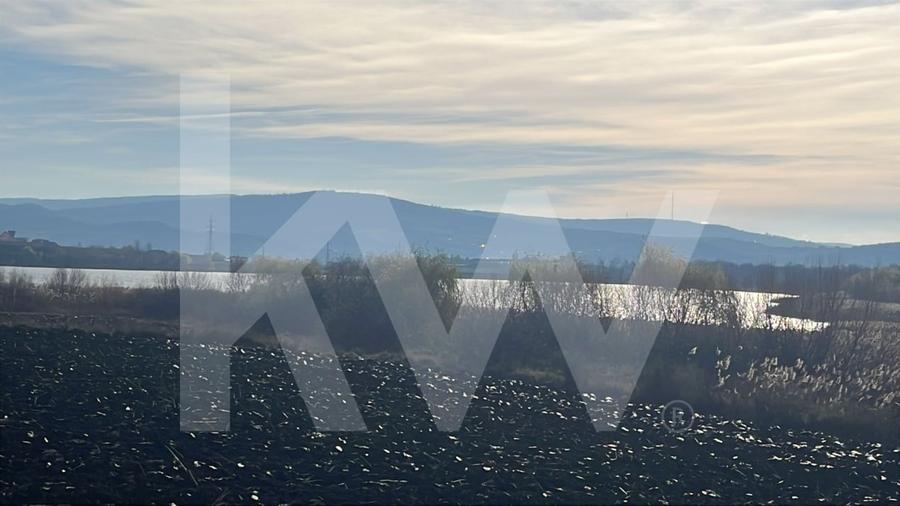 Teren intravilan – Valea Lunga, 3.600 mp • Vedere panoramica spre Lacul Chirita - 6