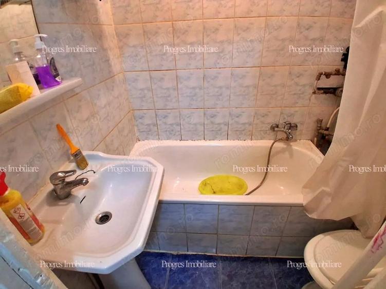 Garsoniera cu bucatarie- Centrala proprie- Clima- Calea Buziasului- 37.500 euro negociabil - 8