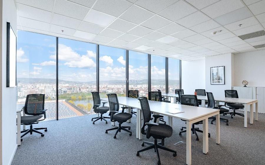 Spa?iu de birou tip open-plan pentru 10 persoane in Regus Iulius