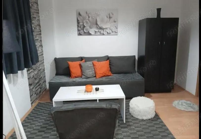 Garsoniera de inchiriat in zona Gorjului - 2