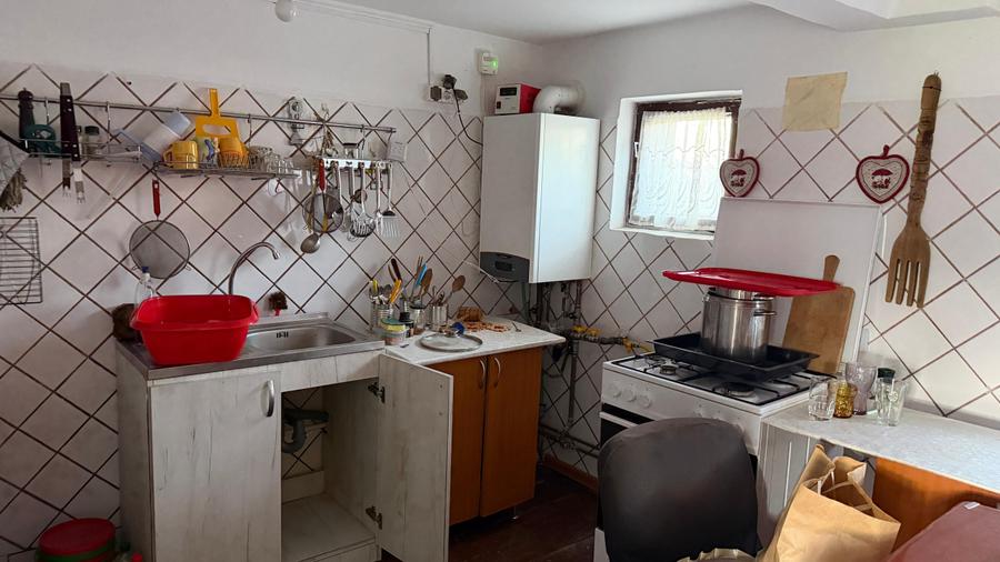 Casa mare cu curte generoasa, in vatra satului Silstea Snagovului - 8