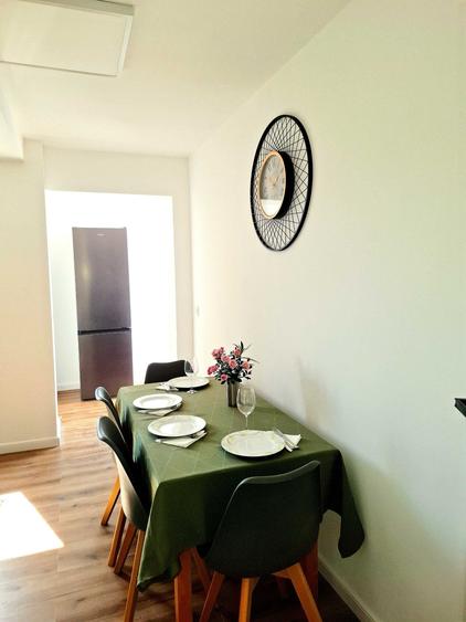 Apartament cu 2 camere decomandat în Central