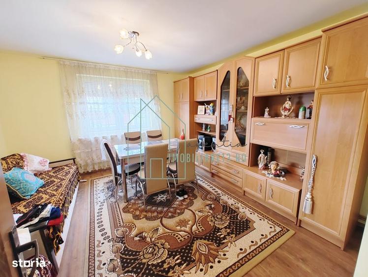 Casă cu 4 camere cu Teren 732 Mp în Central