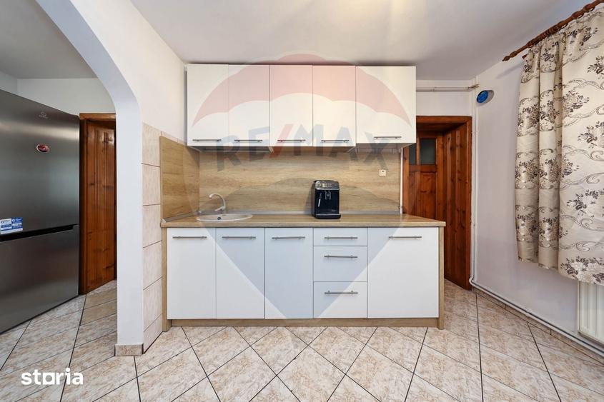 Casa cu gradina in zona Centrala Secele - 9