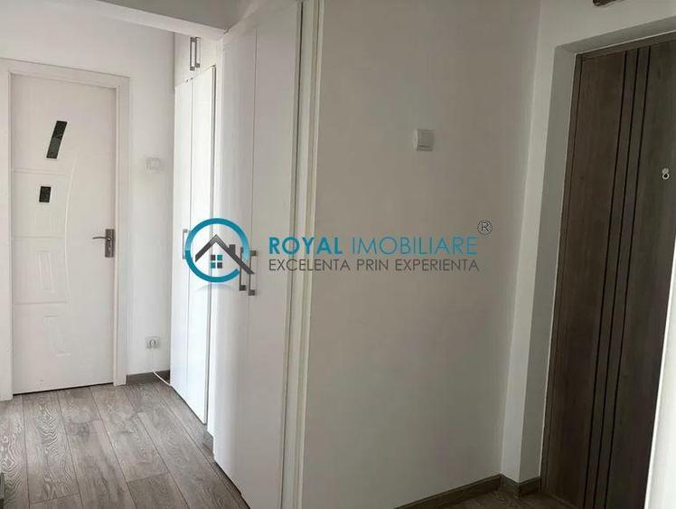 Royal Imobiliare - Vanzare Apartament zona Vest - 5