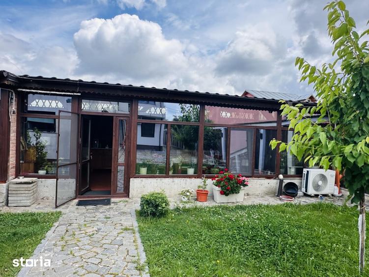 Casă cu 7 camere cu Teren 570 Mp în Chiajna