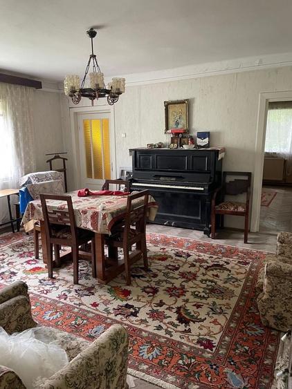 Casă cu 4 camere în Coman