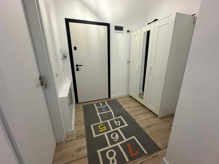 Apartament cu 3 camere în Cățelu