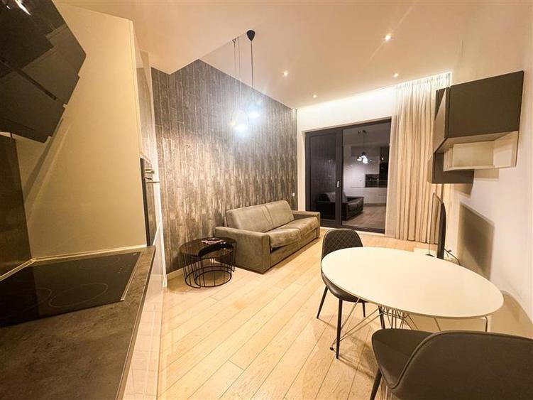 Apartament cu 2 camere decomandat, mobilat în Herăstrău