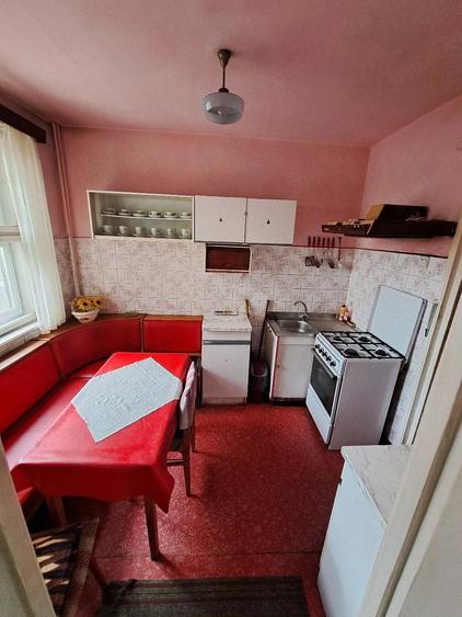 Apartament cu 3 camere decomandat în Rogerius