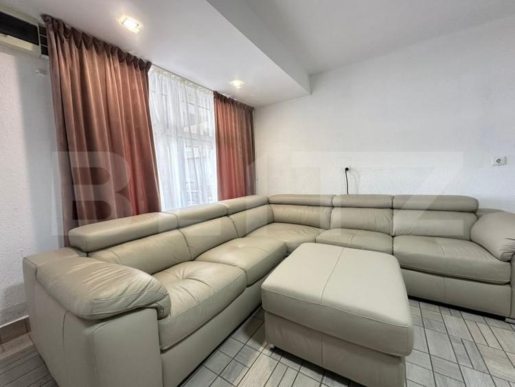 Casă individuală cu 4 camere cu Canalizare în Vulcan