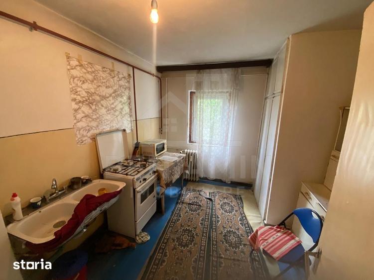 Apartament cu 2 camere semidecomandat în Rovine