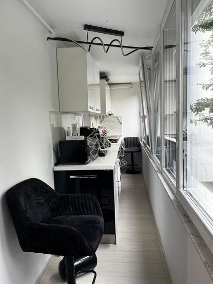 Apartament cu 3 camere decomandat, mobilat în Independenței