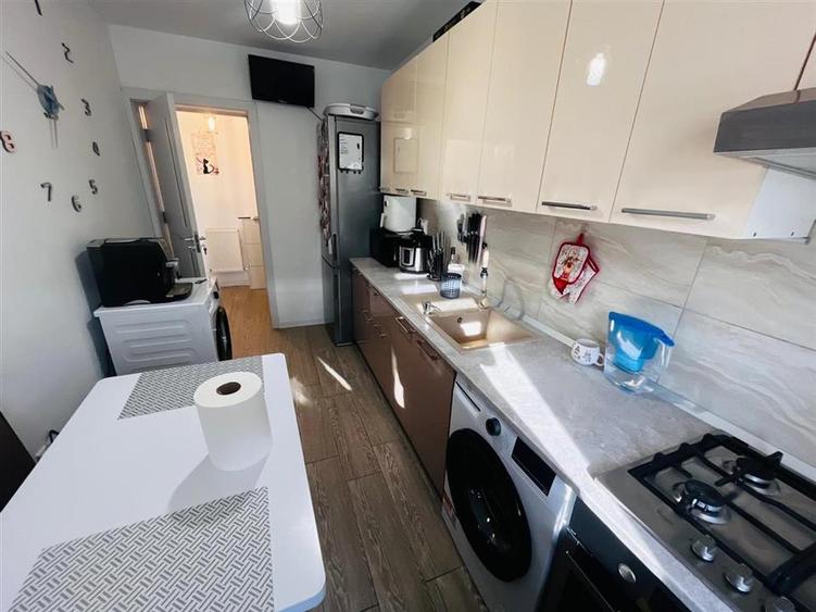 Apartament cu 2 camere decomandat, mobilat în Lunca Cetățuii