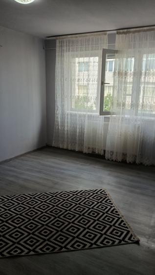 Apartament semidecomandat în Central