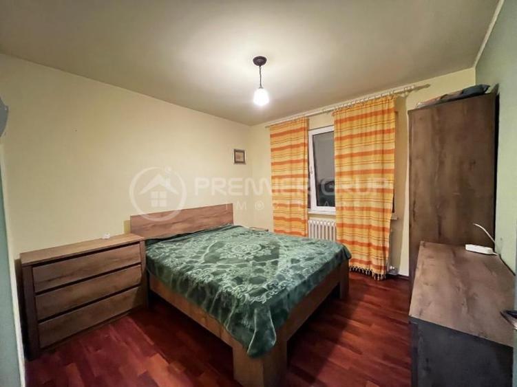 Apartament cu 4 camere decomandat în Alexandru cel Bun