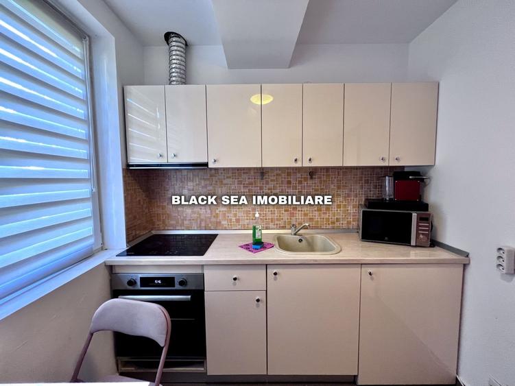 Apartament cu 2 camere decomandat, mobilat în Sat Vacanță