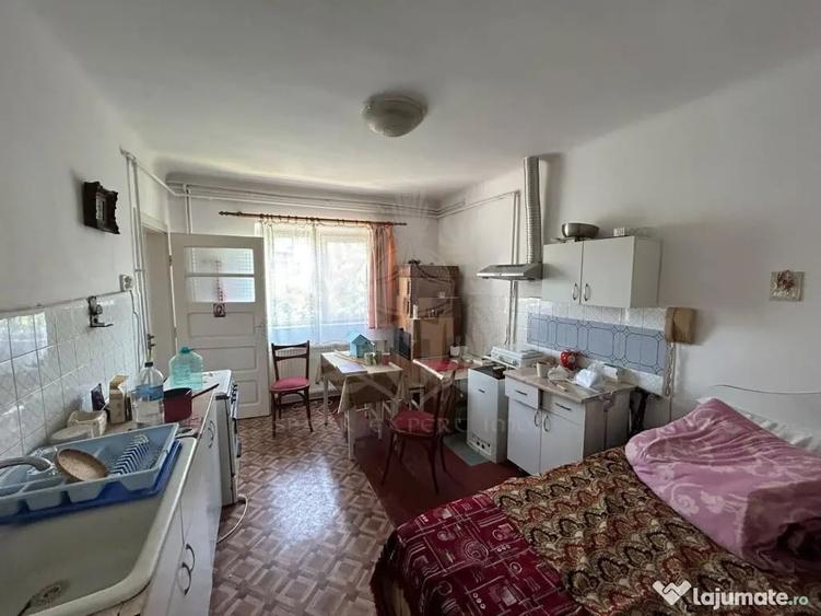 Casă cu 3 camere cu Teren 580 Mp în Central