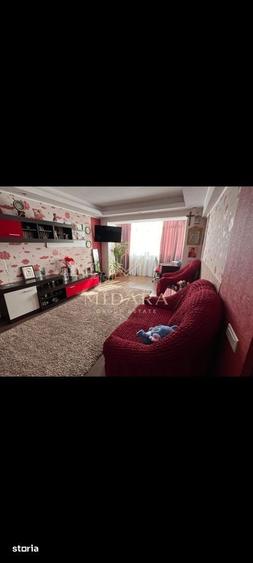 Apartament cu 3 camere decomandat în Colentina