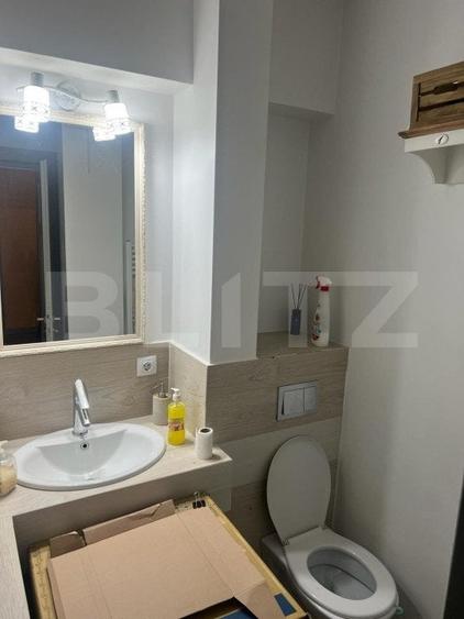 Apartament cu 2 camere semidecomandat, mobilat în Nord